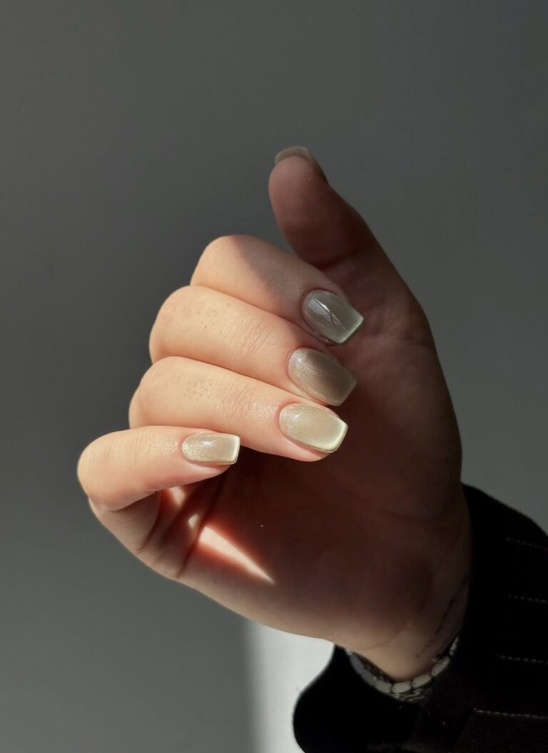 کاشت ناخن حرفه‌ای، ترمیم ناخن، ژلیش و طراحی ناخن لوکس با متریال اورجینال و رعایت کامل اصول بهداشت - گالری 1